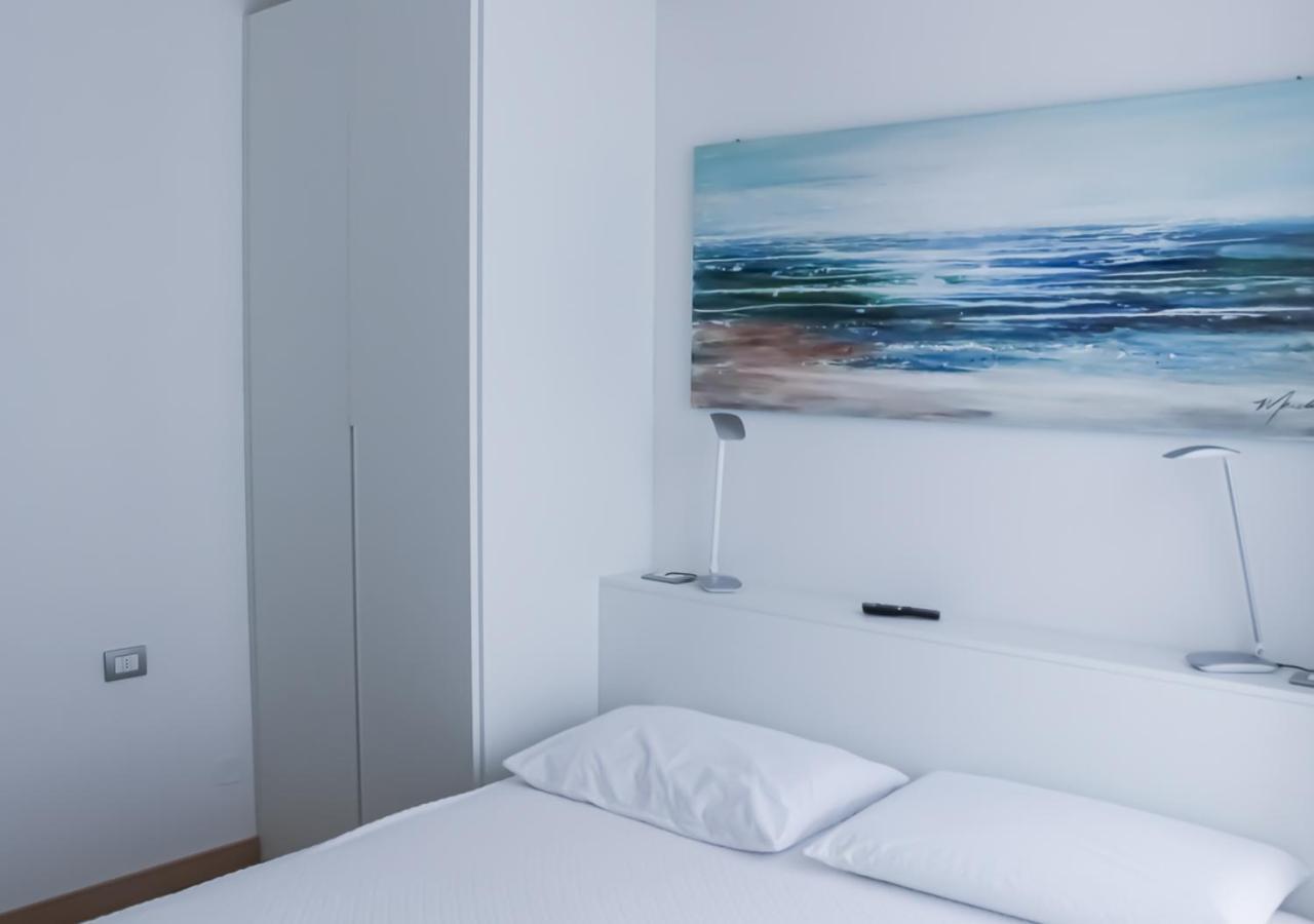 Bmp Apartment Atmosphere 2 Centrale, Vista Mare, Parcheggio Riccione Bagian luar foto
