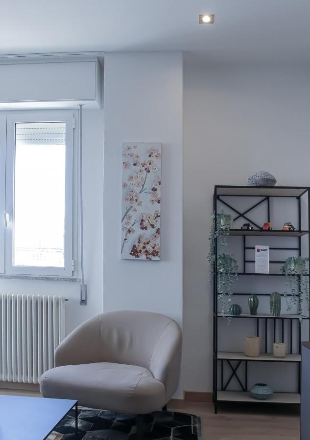 Bmp Apartment Atmosphere 2 Centrale, Vista Mare, Parcheggio Riccione Bagian luar foto